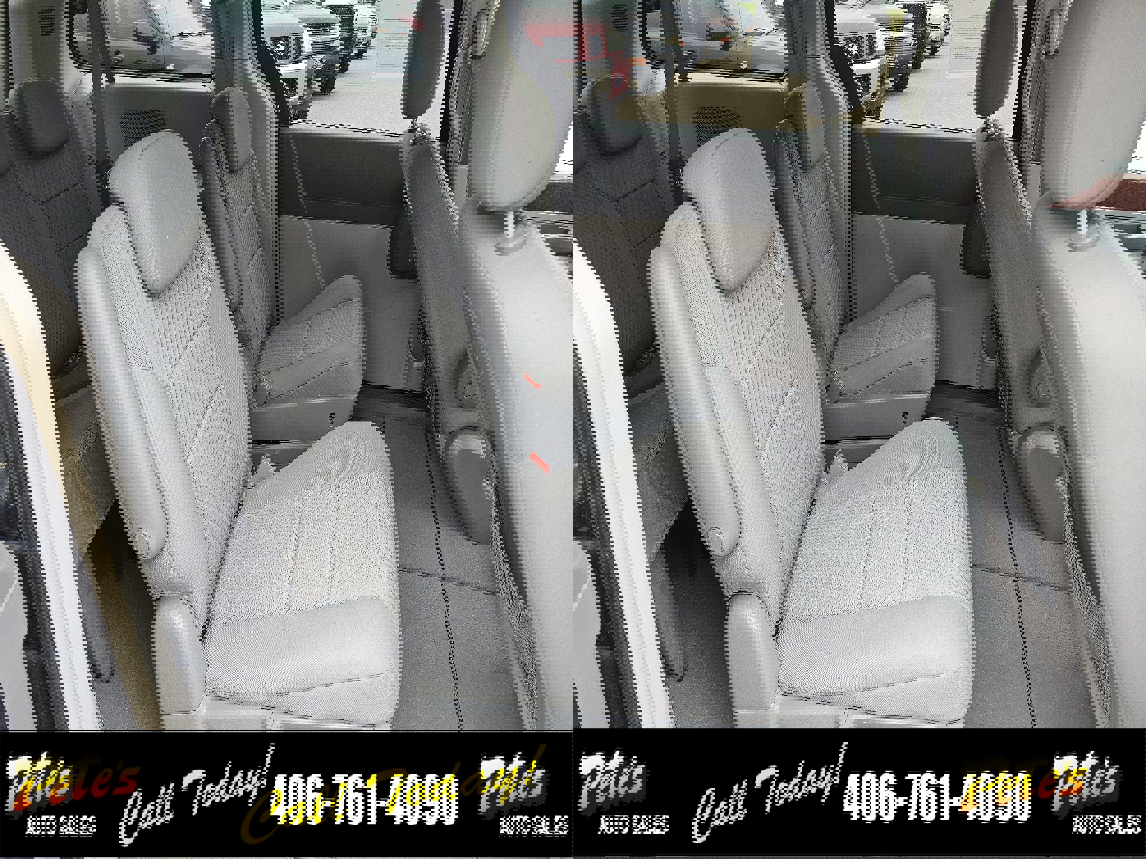 Used 2009 Chrysler Town & Country Touring image 17