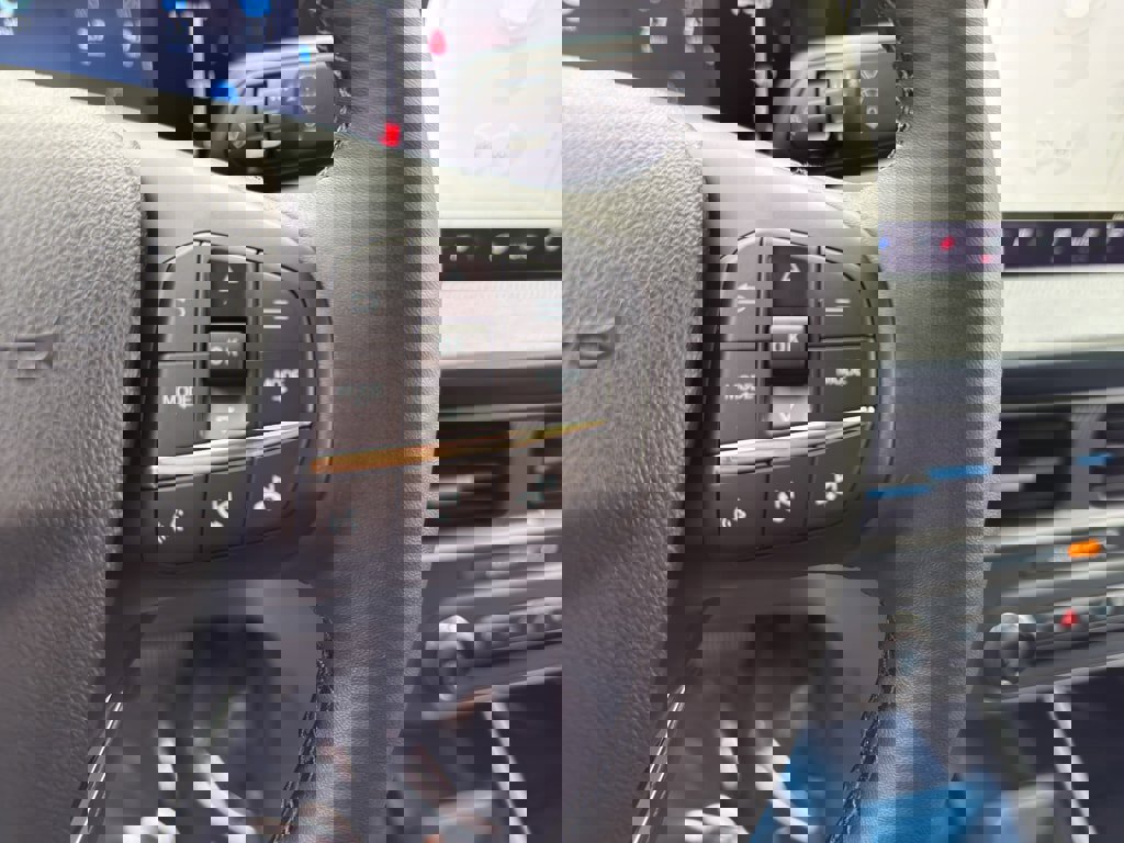 New 2025 Ford Maverick XLT w/ XLT Luxury Package image 27