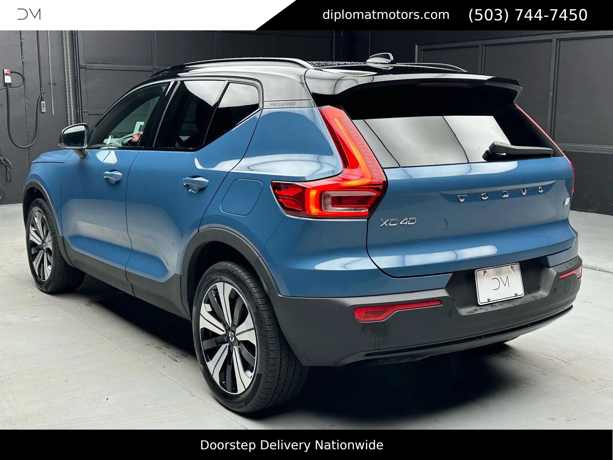 Used 2023 Volvo XC40 Recharge Core image 4