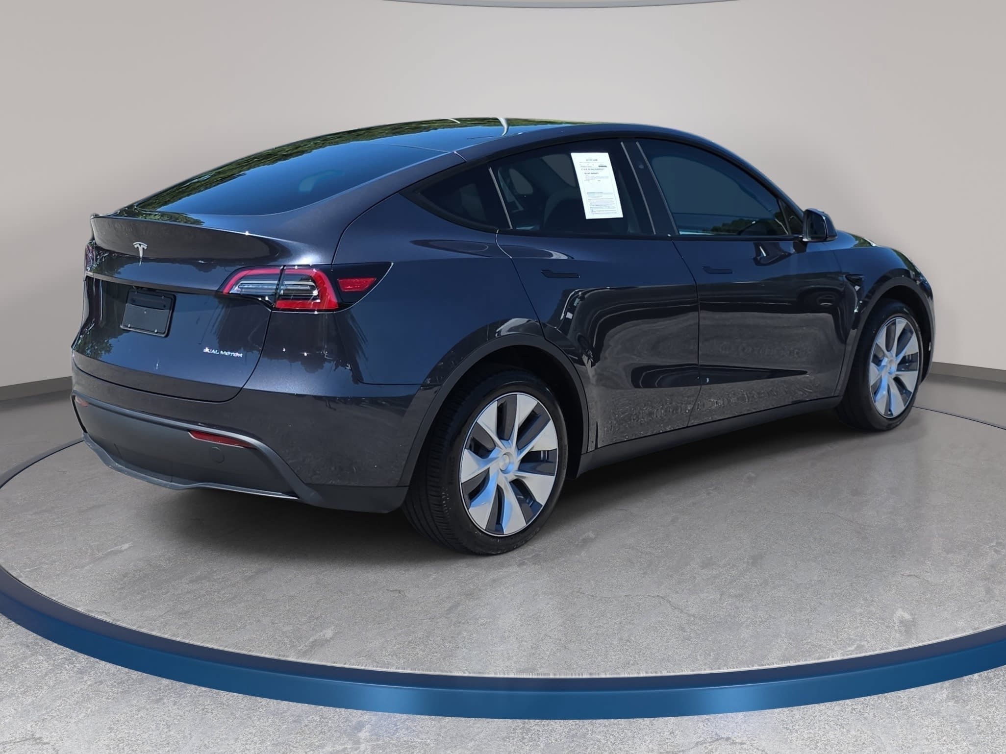 Used 2024 Tesla Model Y Long Range AWD/4WD image 5