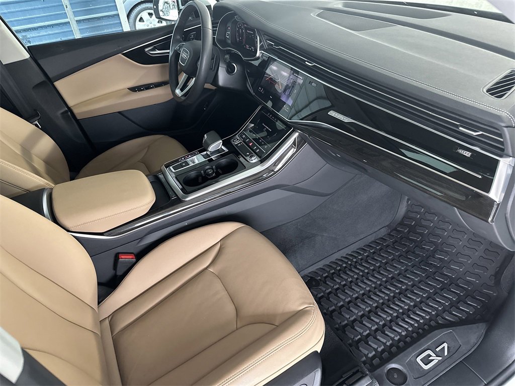 Used 2023 Audi Q7 2.0T Premium w/ Convenience Package image 37