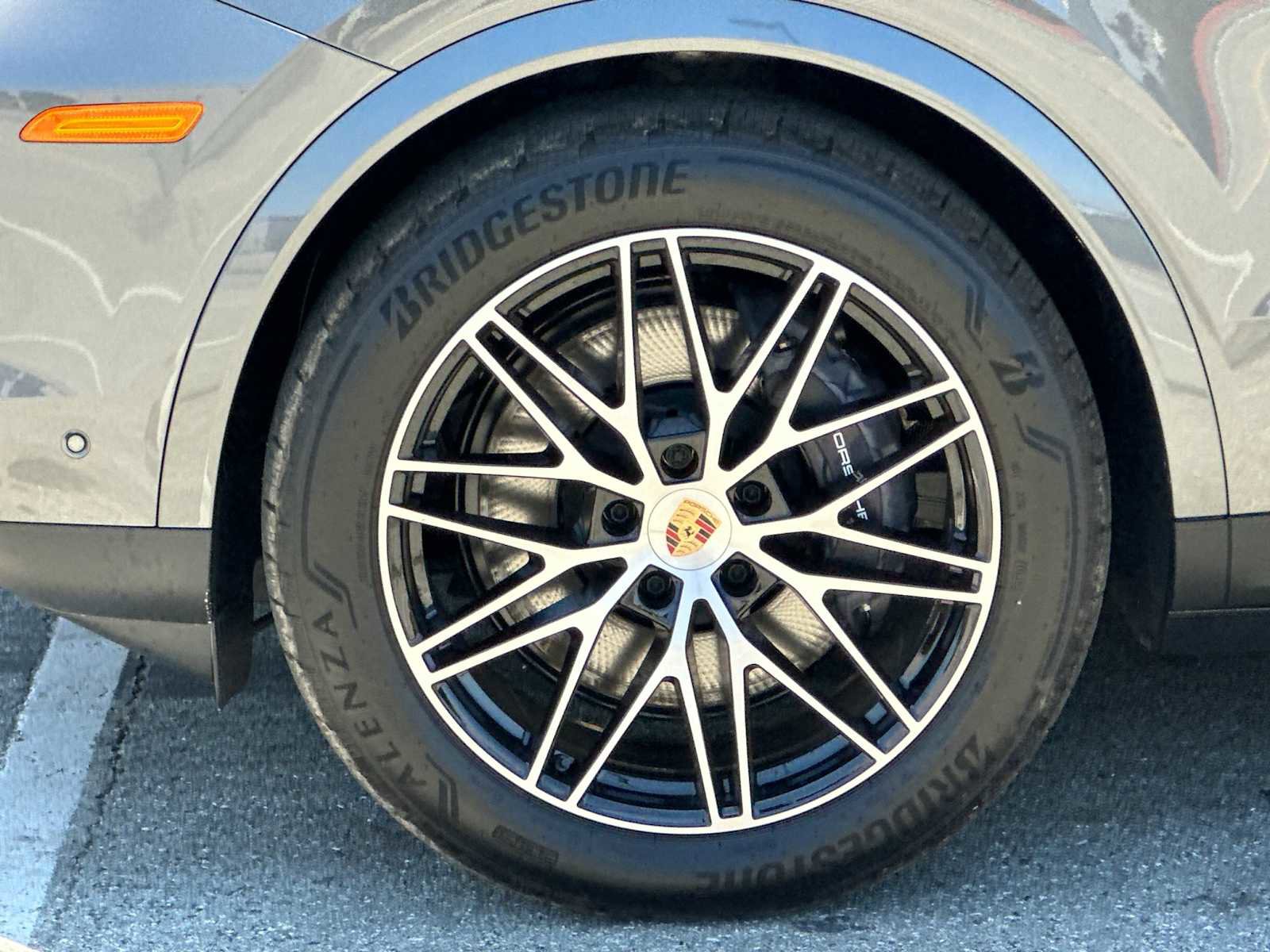 New 2025 Porsche Cayenne image 25