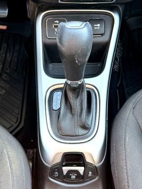 Used 2018 Jeep Compass Sport FWD image 18