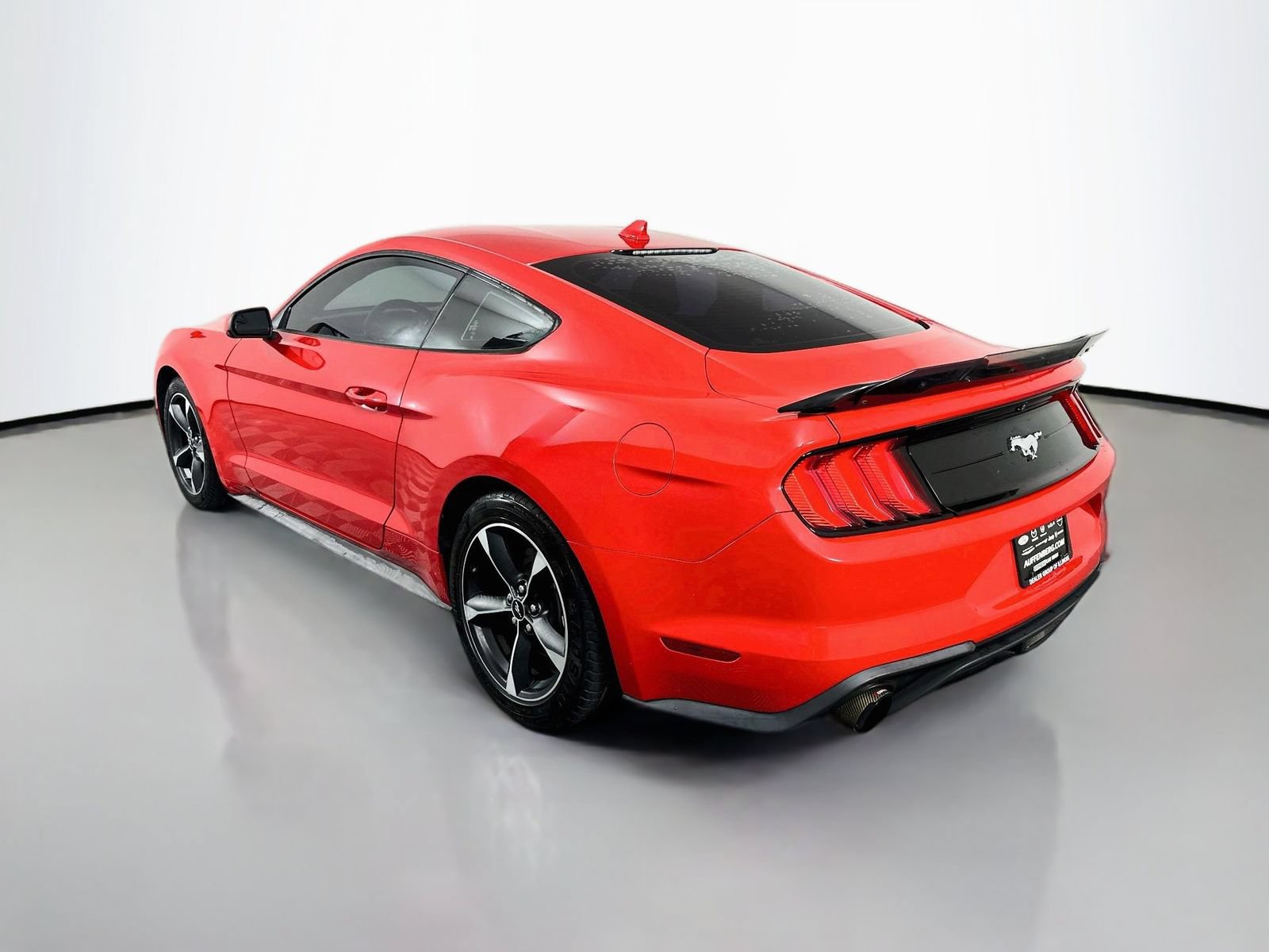 Used 2020 Ford Mustang Coupe RWD image 5