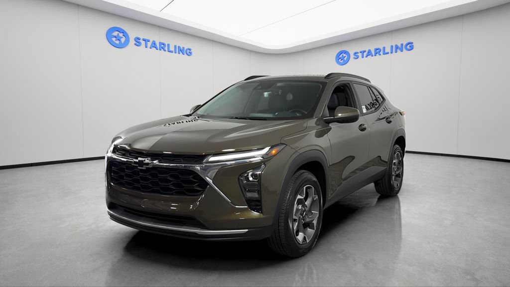 Certified 2024 Chevrolet Trax LT w/ Driver Confidence Package FWD image 32