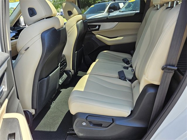 Certified 2023 Acura MDX FWD w/ Technology Package image 7