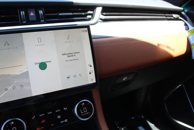 New 2026 Jaguar F-PACE R-Dynamic S image 12