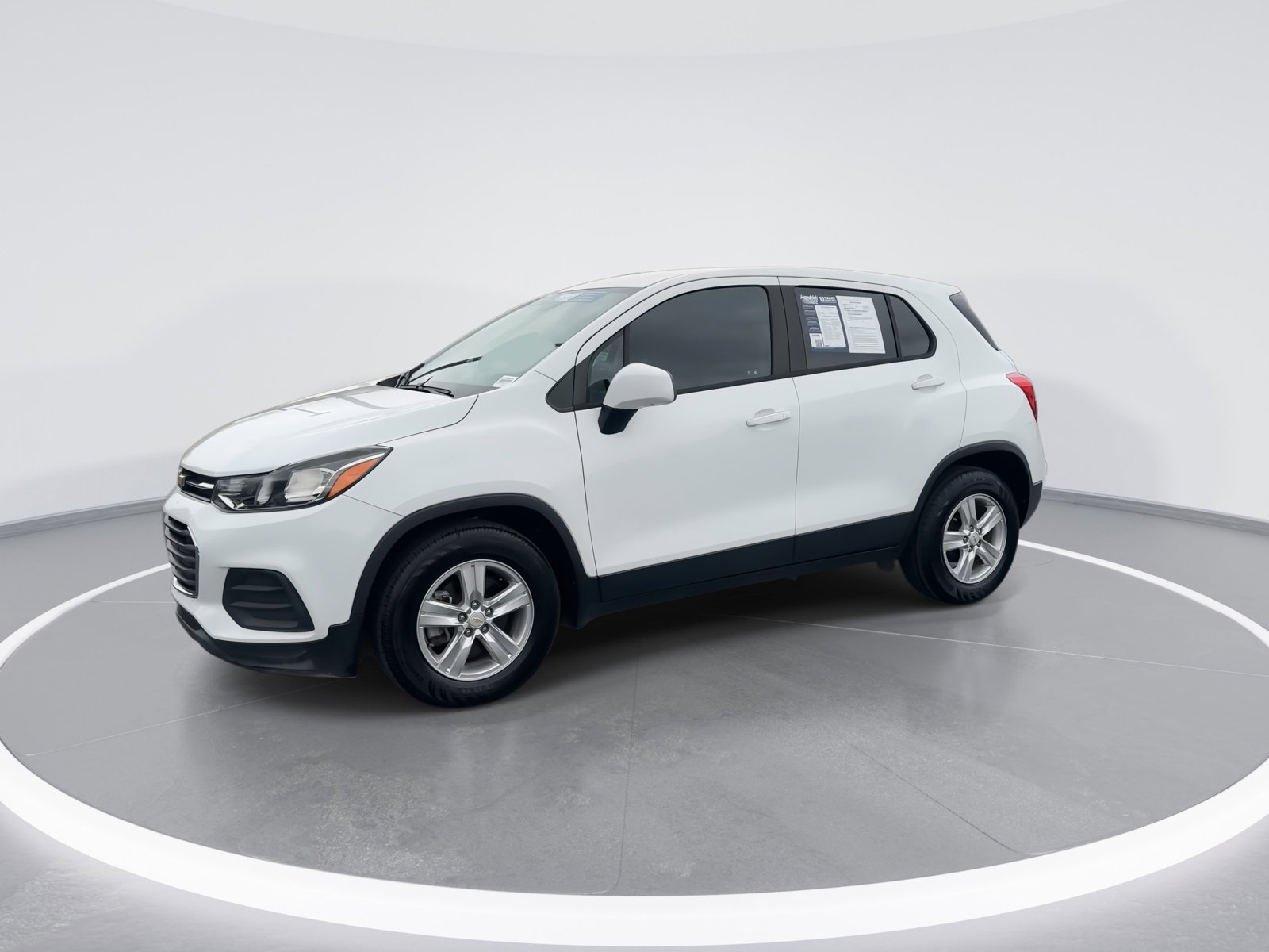 Used 2020 Chevrolet Trax LS w/ Tint and Cruise Package image 5
