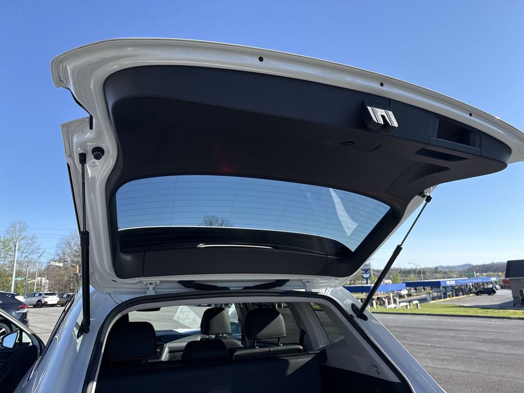 Certified 2023 Volkswagen Tiguan SE image 43