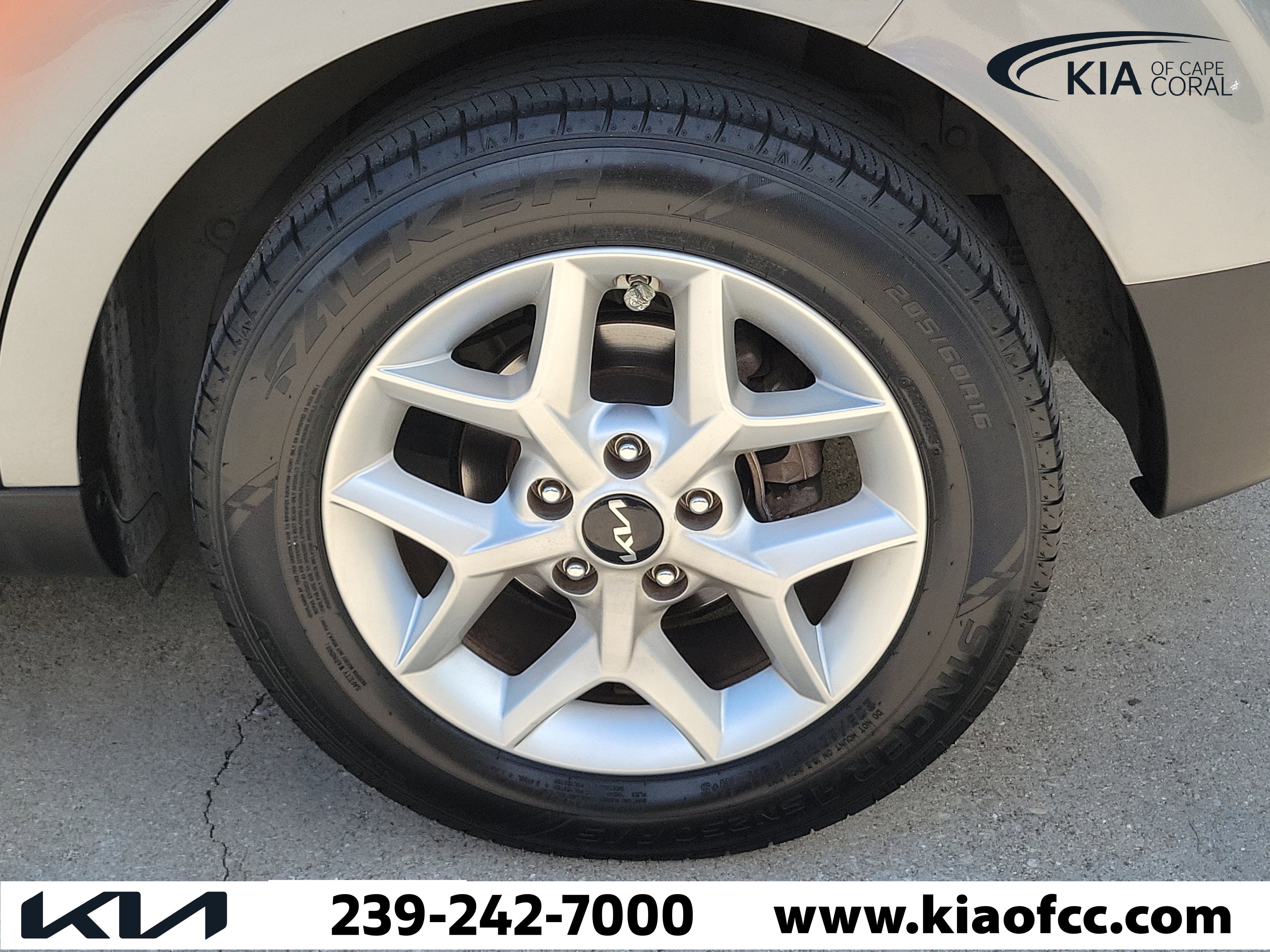 Used 2022 Kia Soul LX w/ Technology Package FWD image 9