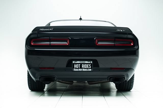 Used 2015 Dodge Challenger SRT Hellcat RWD image 16