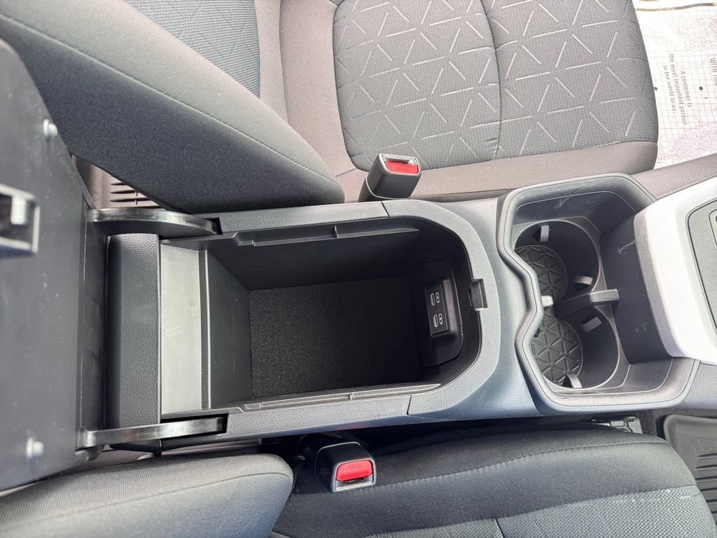 Used 2025 Toyota RAV4 XLE w/ Convenience Package FWD image 37