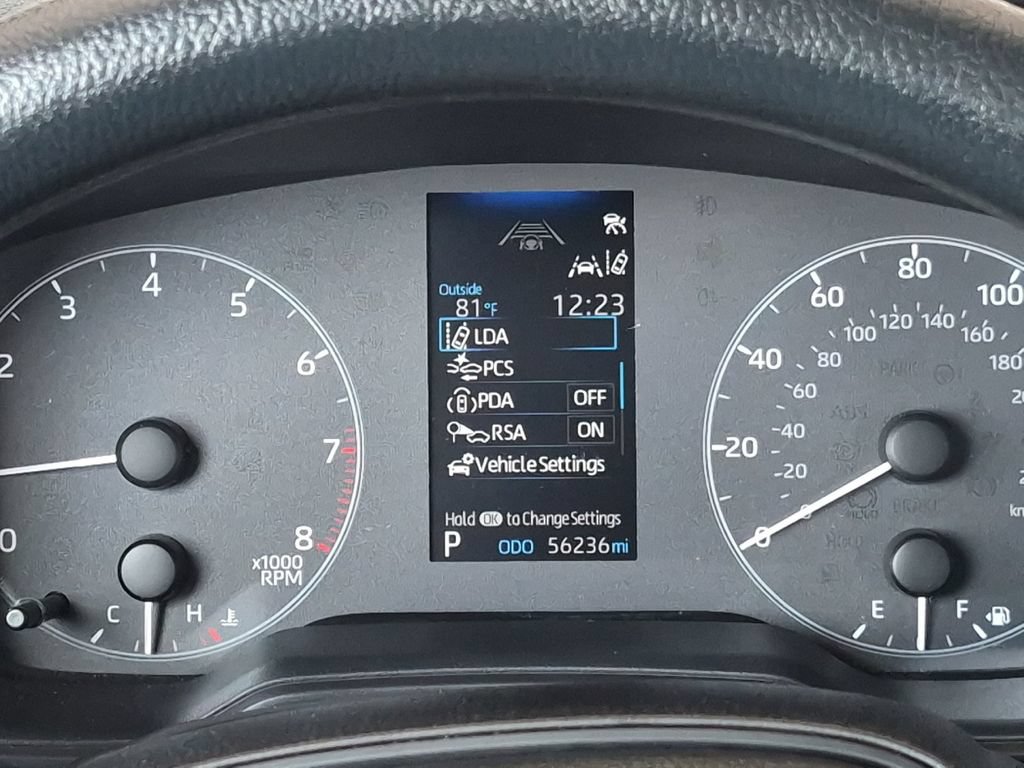Used 2025 Toyota Corolla LE FWD image 25