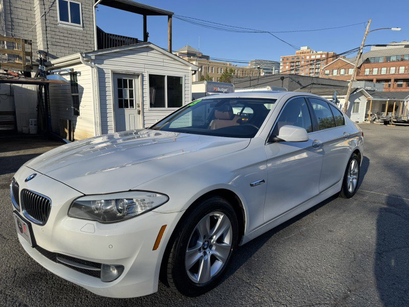 Used 2013 BMW 528i xDrive Sedan image 3