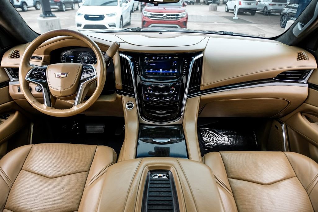 Used 2019 Cadillac Escalade Platinum image 11