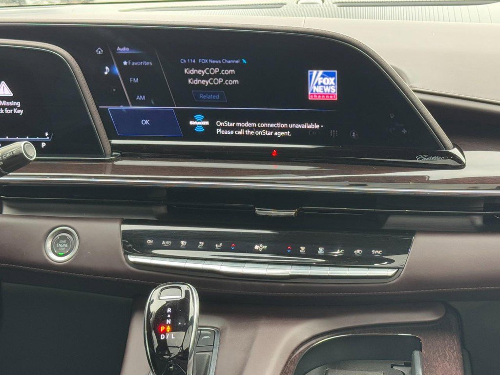 Used 2024 Cadillac Escalade Sport Platinum w/ LPO, ONYX Package image 18