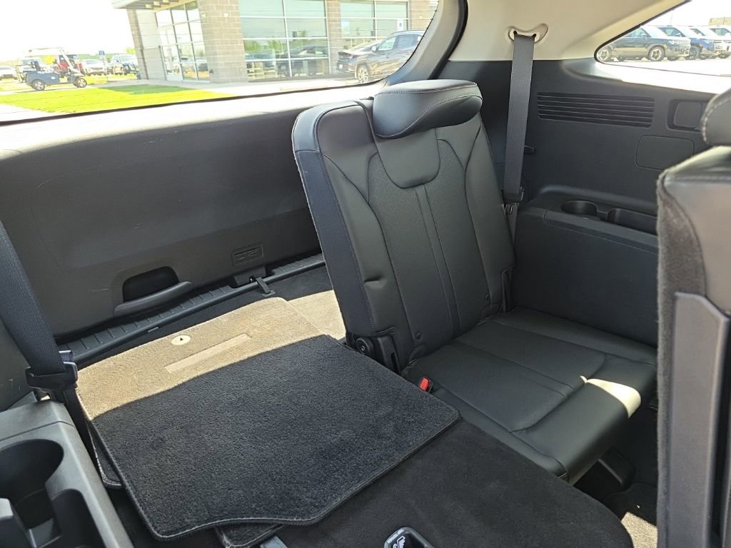 Used 2023 Kia Sorento S w/ Panoramic Sunroof Package AWD/4WD image 23