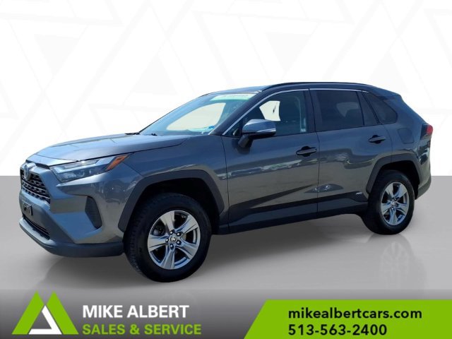 Used 2023 Toyota RAV4 XLE AWD/4WD image 3