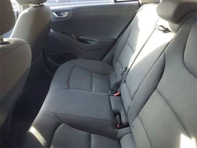Used 2022 Hyundai Ioniq SE image 9