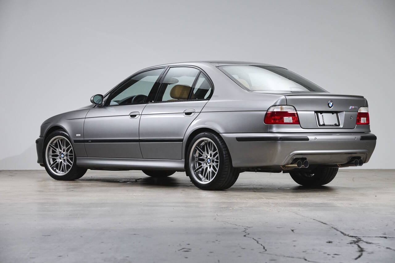 Used 2003 BMW M5 RWD image 7