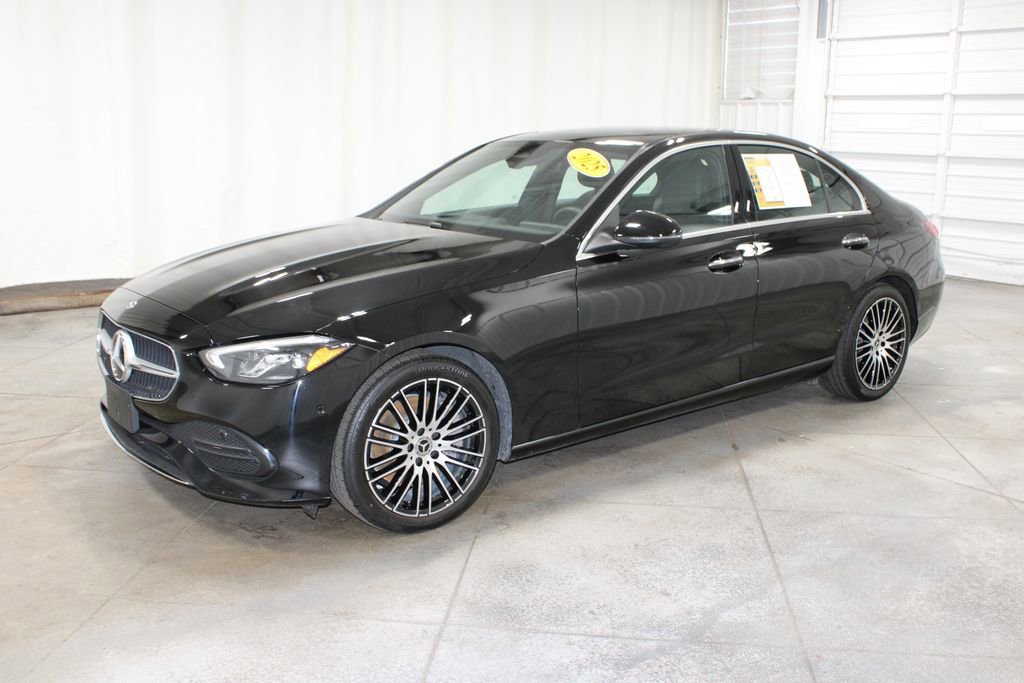Used 2025 Mercedes-Benz C 300 Sedan image 4