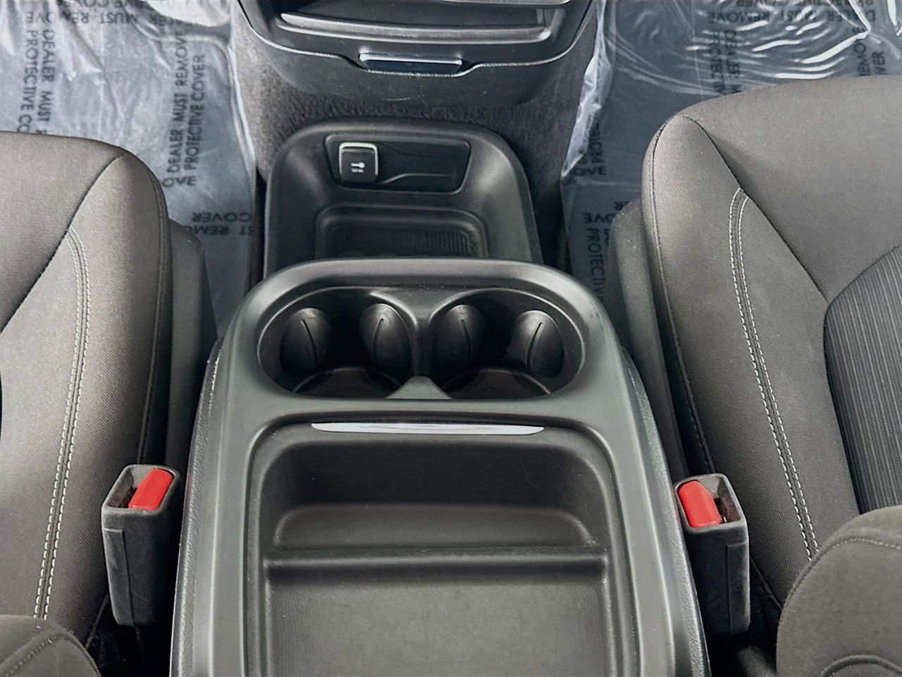 Used 2023 Chrysler Pacifica Touring image 14