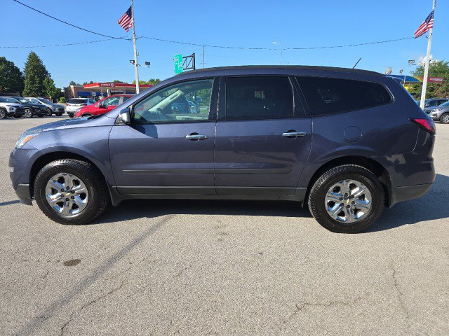Used 2013 Chevrolet Traverse LS FWD image 8