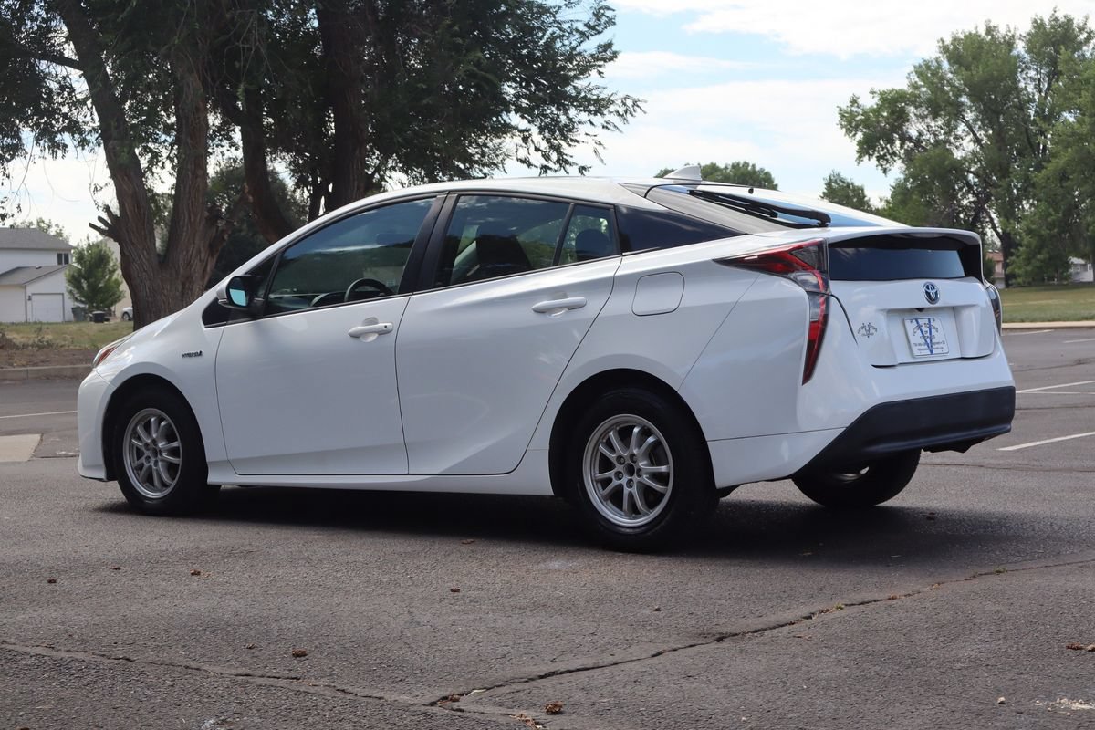 Used 2016 Toyota Prius Two FWD image 7
