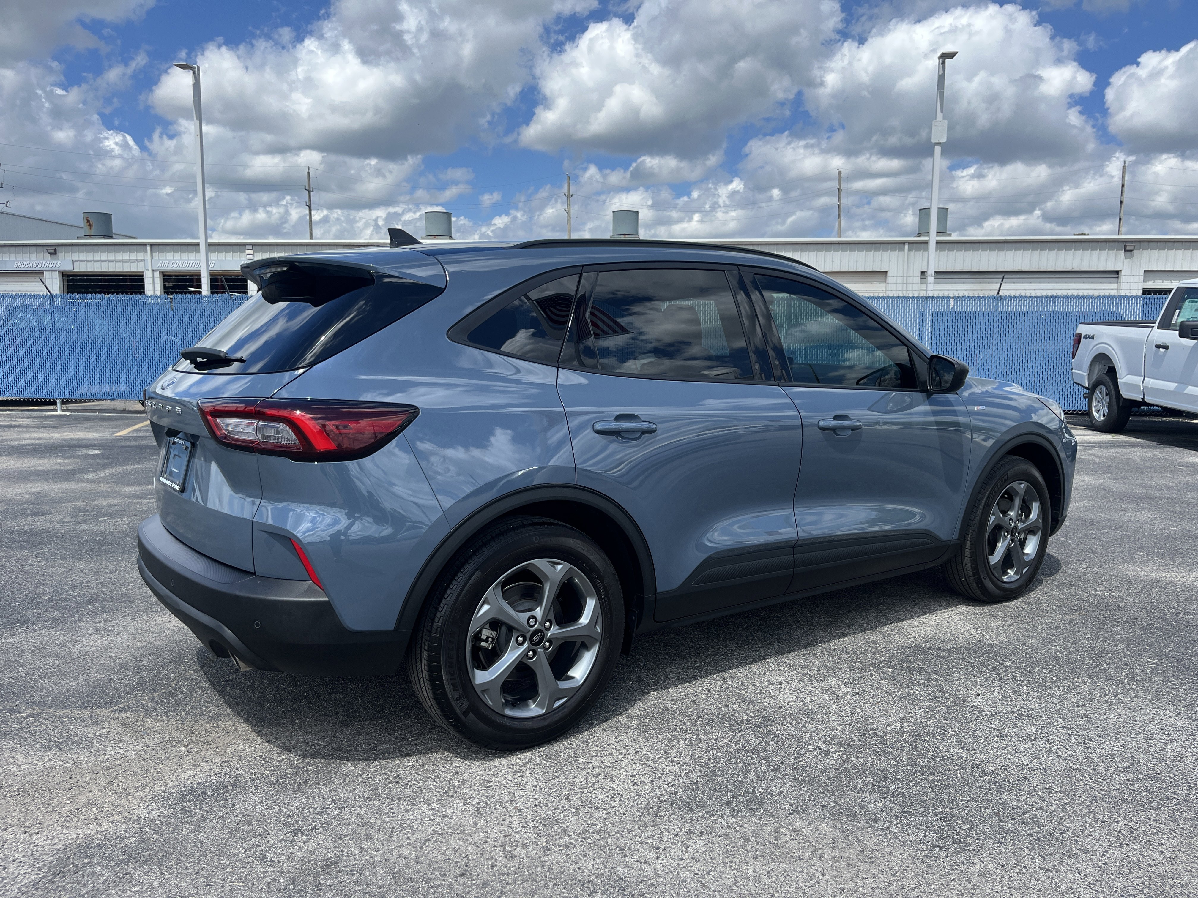 Used 2025 Ford Escape ST-Line w/ Tech Pack #1 image 2