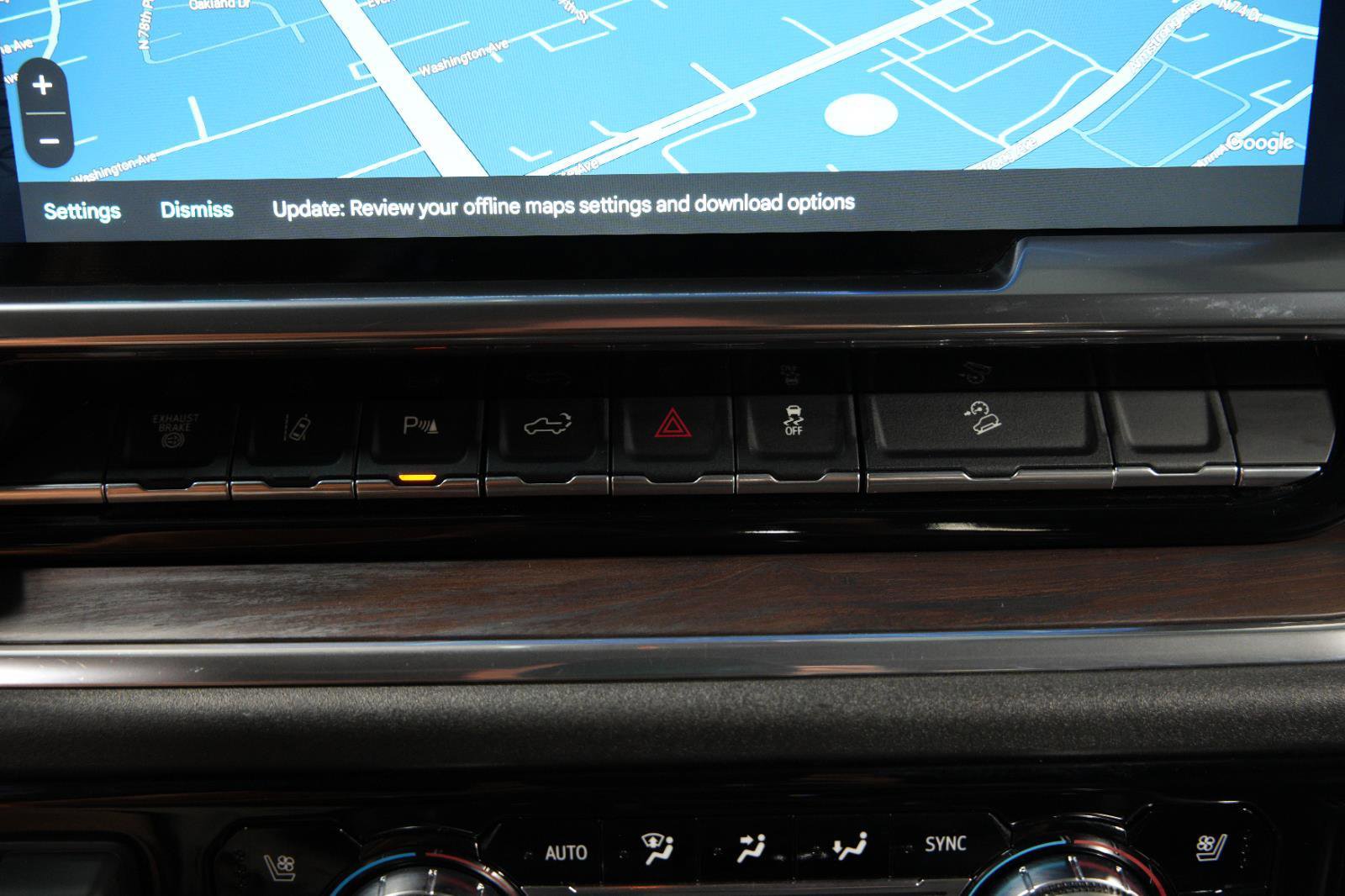 Used 2024 GMC Sierra 2500 SLT w/ SLT Convenience Package image 37