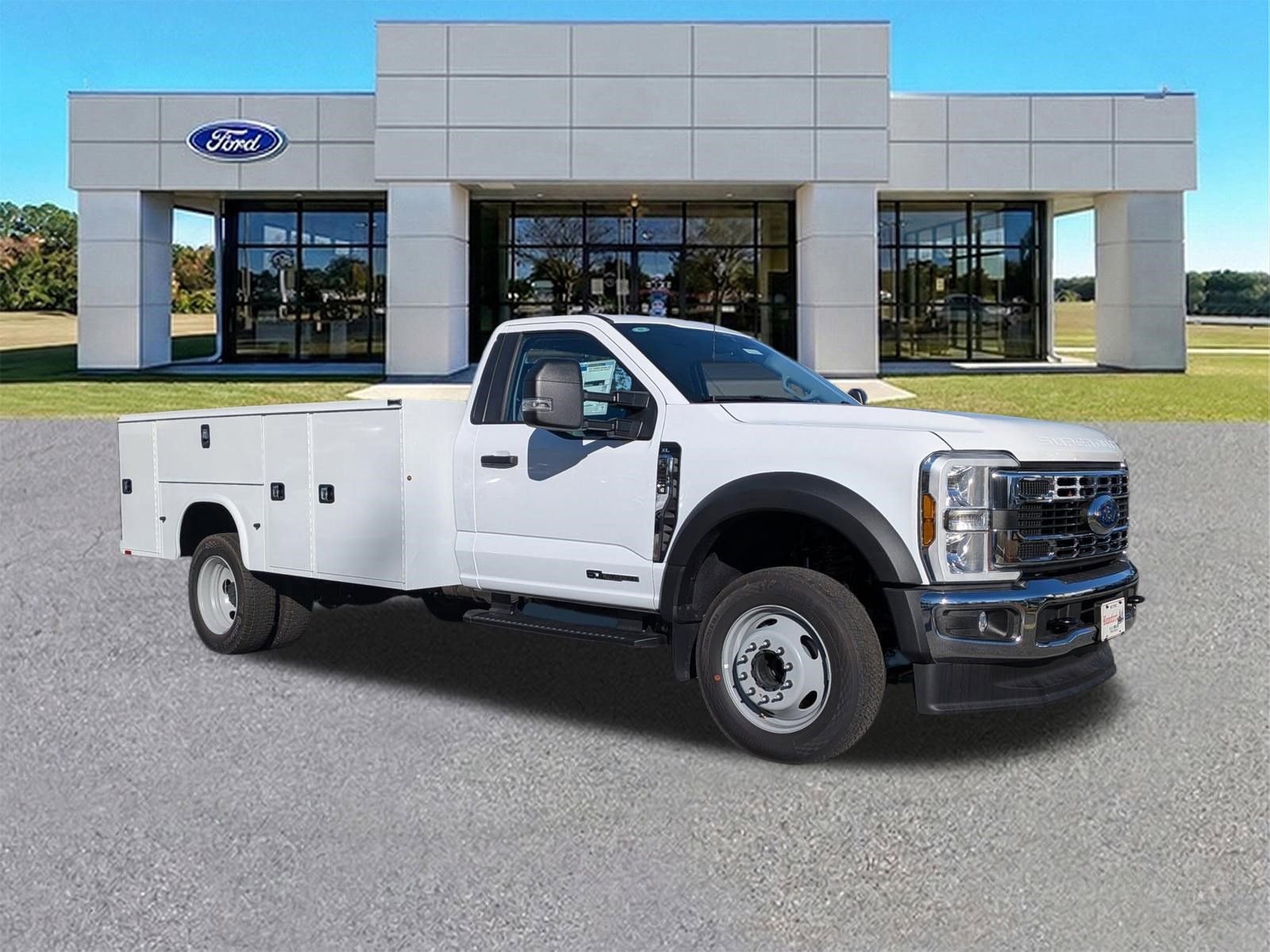 New 2025 Ford F450 XL w/ XL Chrome Package video 2