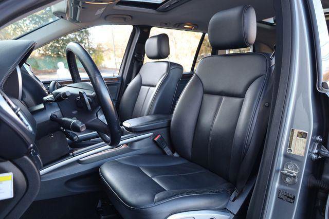 Used 2012 Mercedes-Benz GL 450 4MATIC image 17