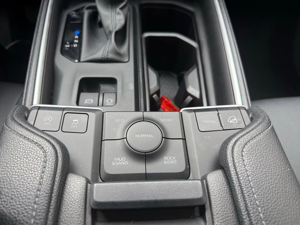 Used 2025 Toyota Grand Highlander AWD image 19