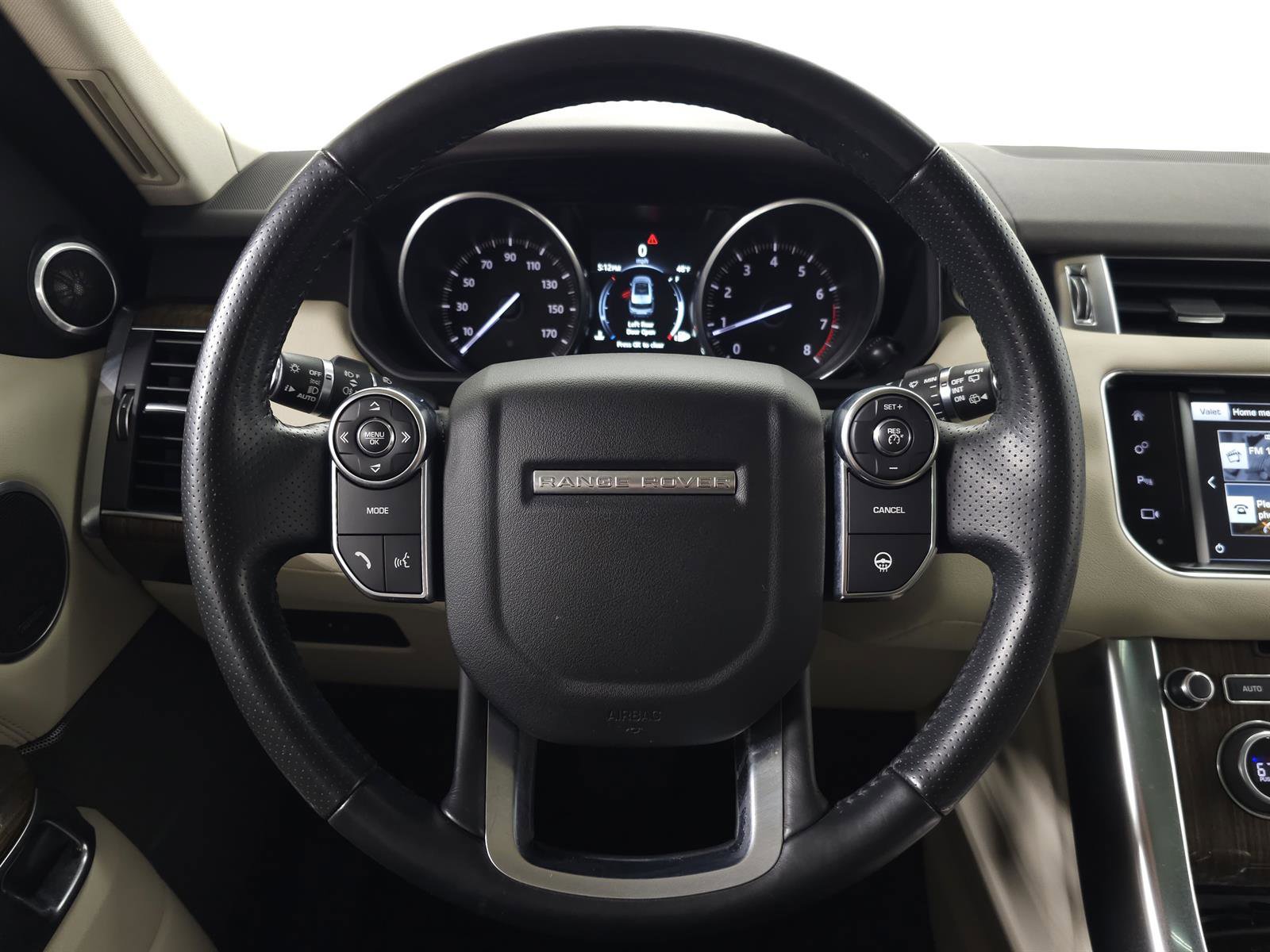 Used 2016 Land Rover Range Rover Sport HSE image 18