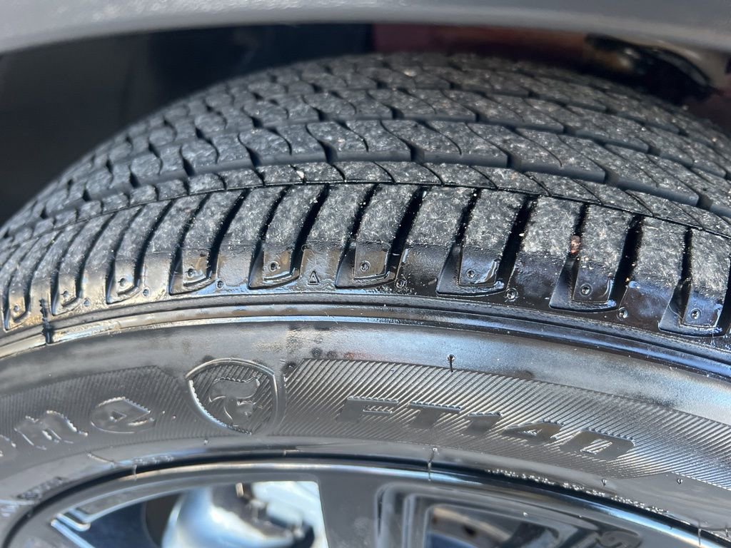 Used 2023 Nissan Kicks SR w/ SR Premium Package image 47