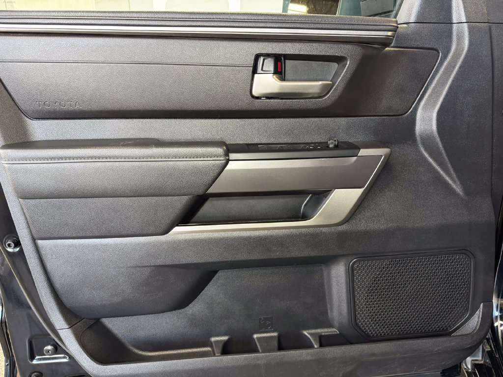Used 2022 Toyota Tundra SR5 AWD/4WD image 9