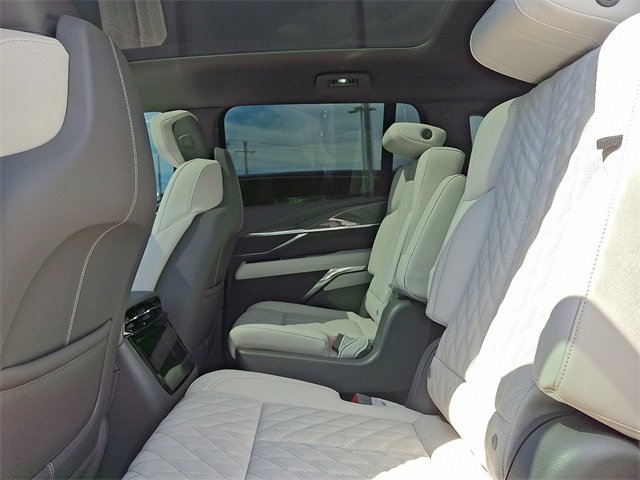 New 2026 Cadillac Escalade IQ Luxury 1 image 7