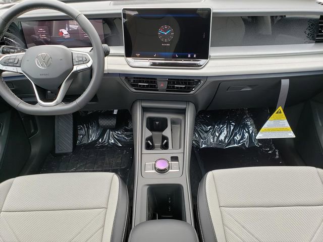 New 2026 Volkswagen Tiguan SE AWD/4WD image 9