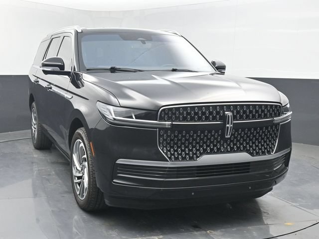 Used 2025 Lincoln Navigator Reserve AWD/4WD image 33