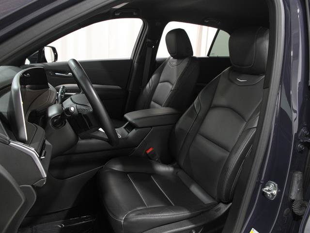 Certified 2025 Cadillac XT4 Premium Luxury image 5