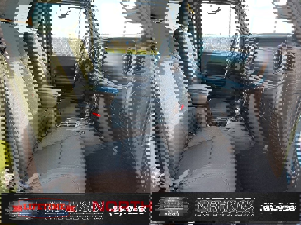 Used 2021 Jeep Wrangler Sport S image 17