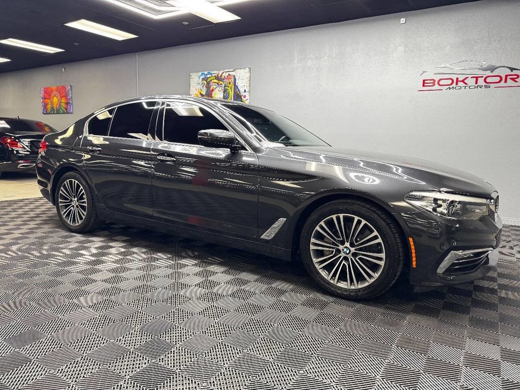 Used 2018 BMW 530i RWD image 2