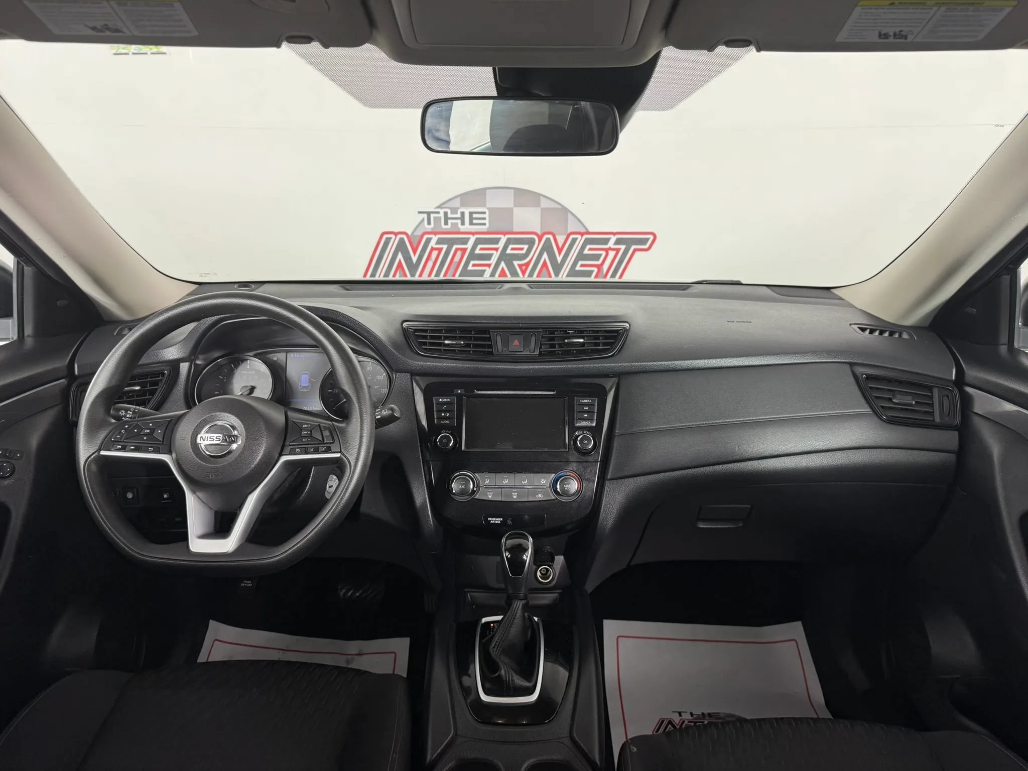 Used 2019 Nissan Rogue S AWD/4WD image 11