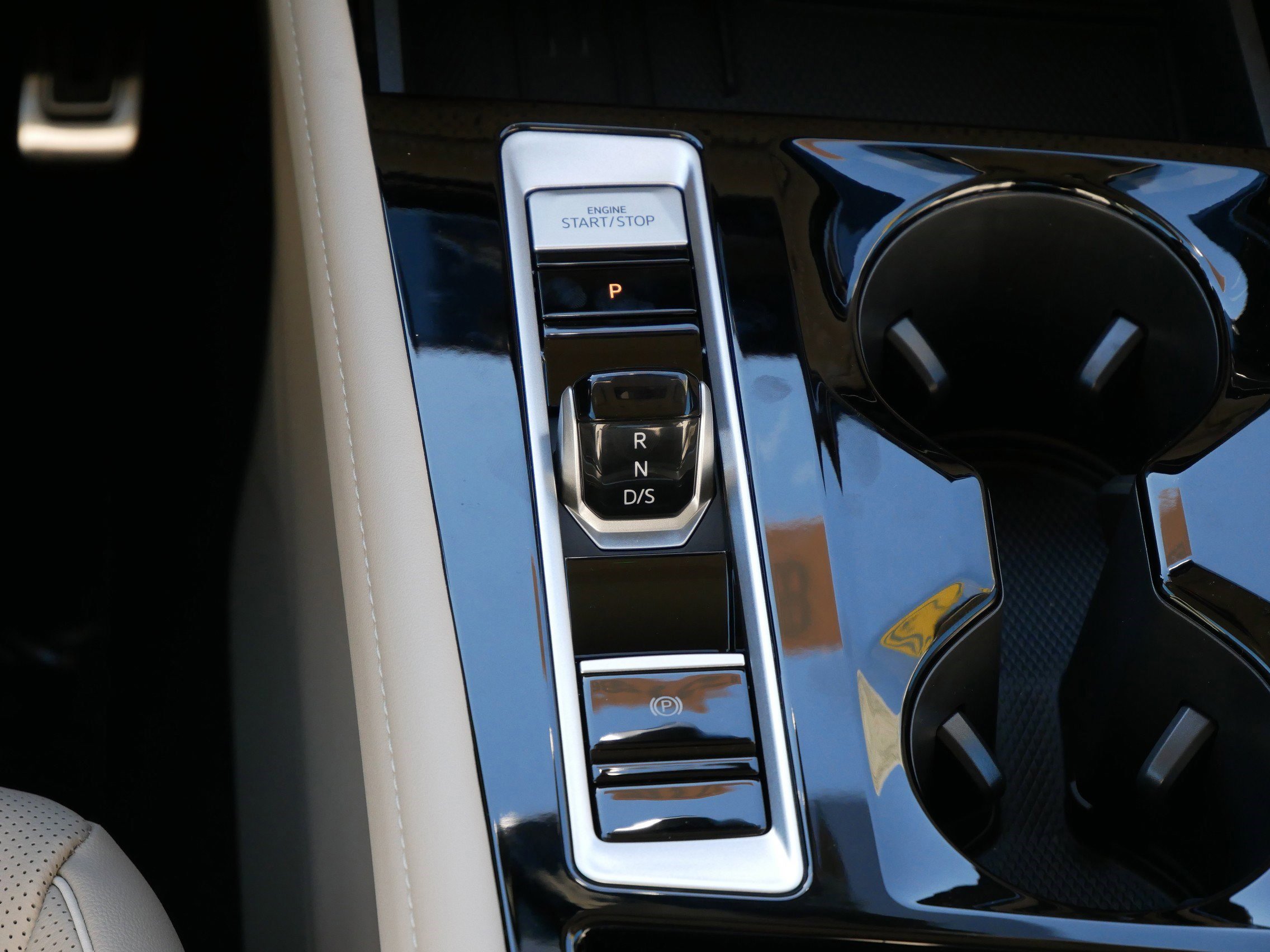 New 2026 Volkswagen Atlas SEL Premium R-Line image 13