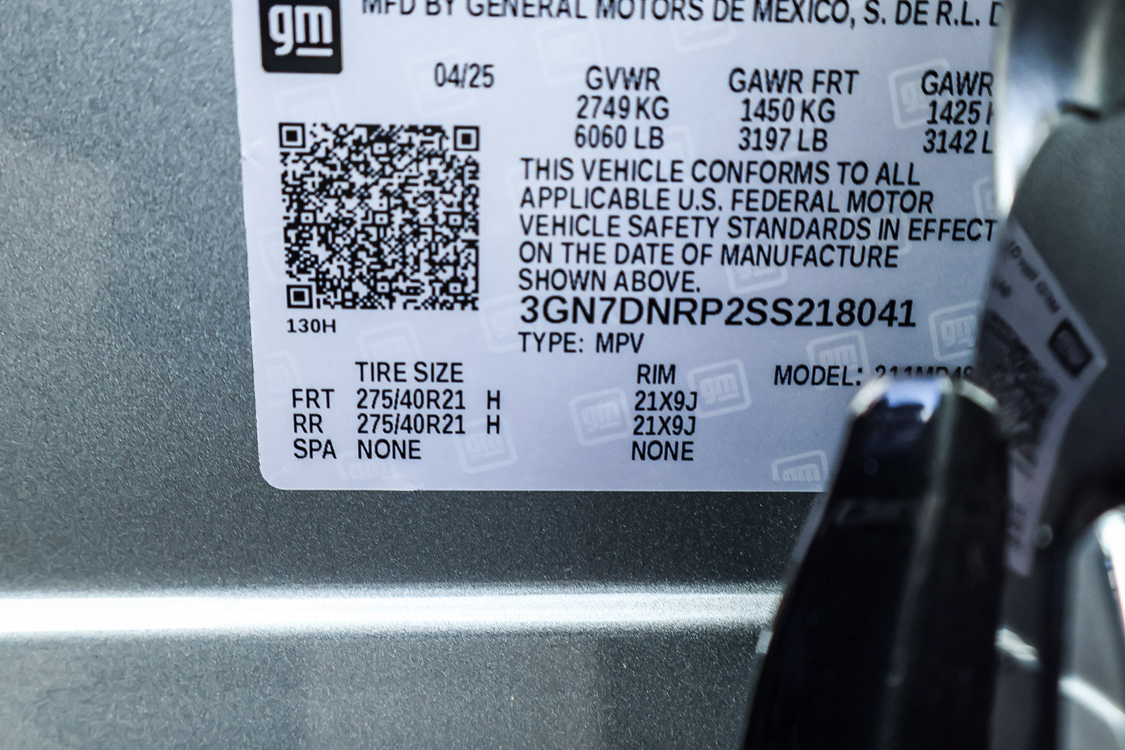 Used 2025 Chevrolet Equinox EV LT w/ Convenience Package II image 29