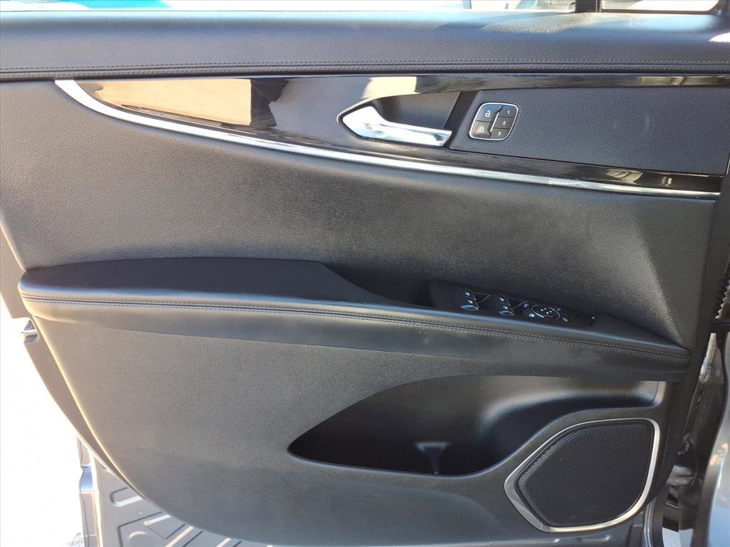 Used 2023 Lincoln Nautilus Reserve w/ Monochromatic Package image 13