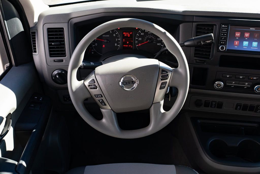 Used 2020 Nissan NV 3500 SV RWD image 11