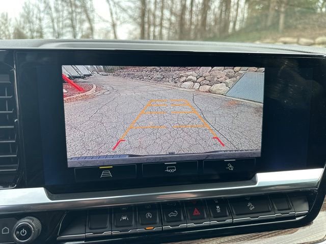 Used 2024 Chevrolet Silverado 1500 LT Trail Boss w/ Convenience Package II image 24