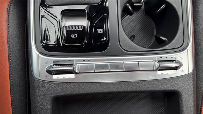 Used 2025 Kia Carnival SX Prestige FWD image 39