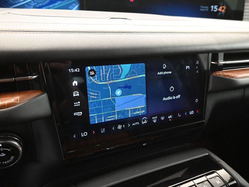 Used 2025 Lincoln Navigator Black Label image 21